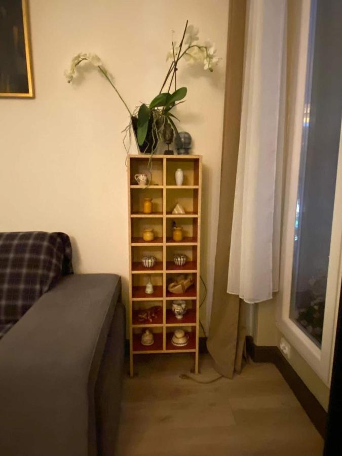 Romantic Apartment In Париж Экстерьер фото