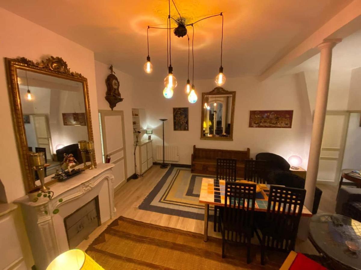Romantic Apartment In Париж Экстерьер фото