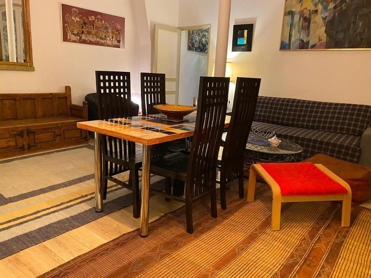 Romantic Apartment In Париж Экстерьер фото
