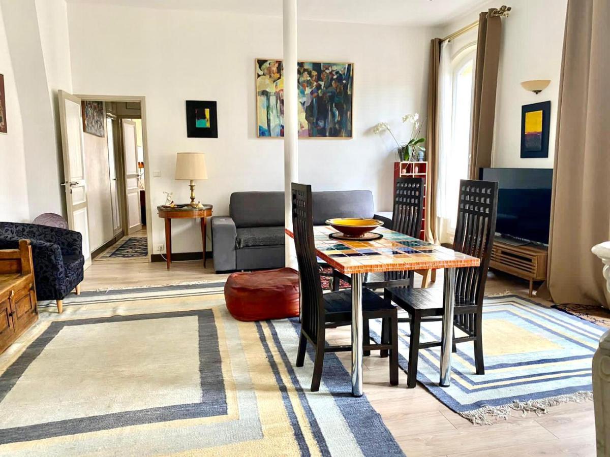 Romantic Apartment In Париж Экстерьер фото