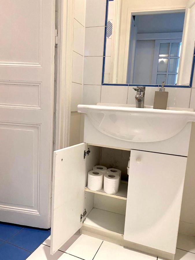 Romantic Apartment In Париж Экстерьер фото